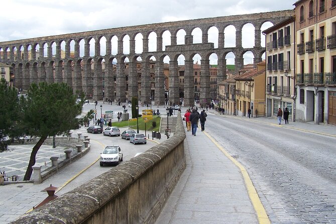 Segovia Walking Private Tour 3 hours with tickets included - City walls, views, and the Zuloaga Museum