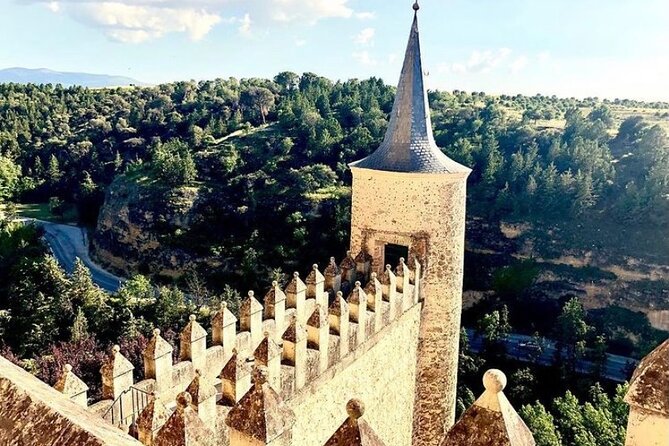 Segovia with Winery & Tasting Small Group Tour from Madrid - Segovia’s cathedral and layered past