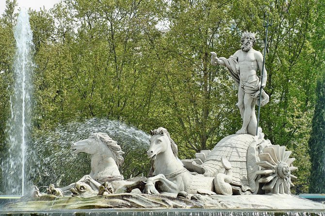 Self-Guided Audio Tour - Cervantes Literary Experience in Madrid - What the audio app adds to the walk