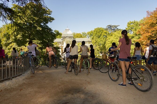 Self Guided Bike Tour at The Retiro Park at Your Own Pace - Stop 2: Puerta de Alcalá