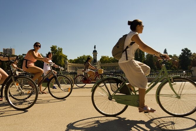 Self Guided Bike Tour at The Retiro Park at Your Own Pace - Stop 3: Fuente del Ángel Caído