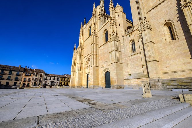 Skip the Line Admission Ticket to Cathedral of Segovia - A cathedral that feels bright, broad, and almost bare