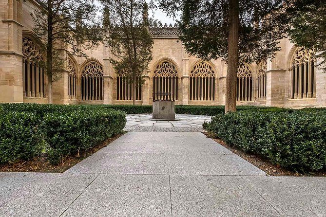 Skip the Line Admission Ticket to Cathedral of Segovia - The central choir and Sabatini’s high altar
