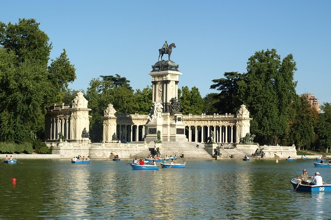 Skip-the-line Madrid Royal Palace with tapas tasting & Retiro Park - Who will enjoy this half-day most?