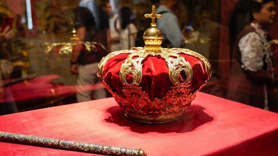 "Skip the line" Royal Palace + Prado Museum - Skip-the-line does not mean delay-free