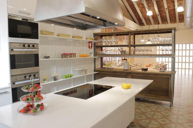 Spanish Tapas & Paella Cooking Class in Central Madrid with Lola - Is $189 a fair price?