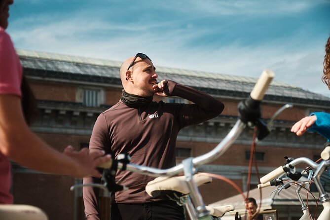 Tapas & Guided tour on a Vintage Bike through Madrid - The Literary Quarter and the final tapas stop