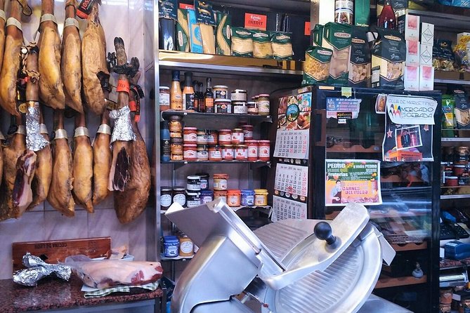 Tasting Madrid: Tapas Private Guided Tour (Customizable) - Why the private format changes the day