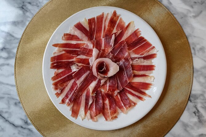 Tasting of Iberian Hams with Wine or Cava Pairing - Why three Iberian hams make a better lesson
