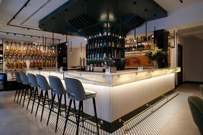 Tasting of Iberian Hams with Wine or Cava Pairing - Meeting at Calle de Atocha, 54