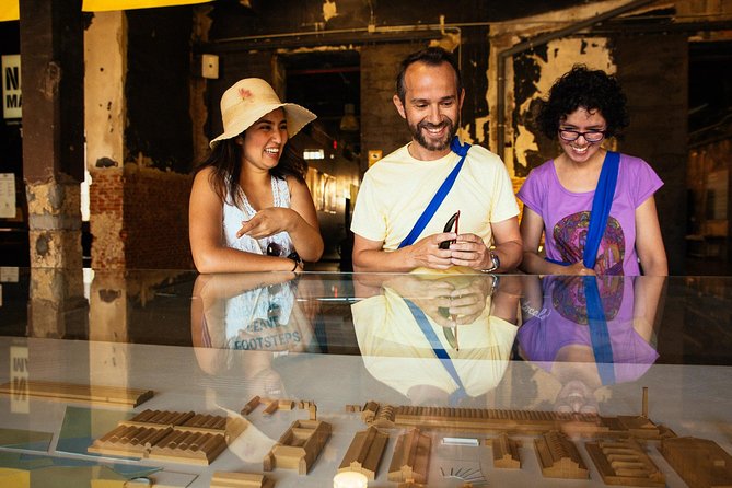The Beauty of Madrid by Bike: Private Tour - King’s Bridge, Royal Palace, and the Flexible Middle Section