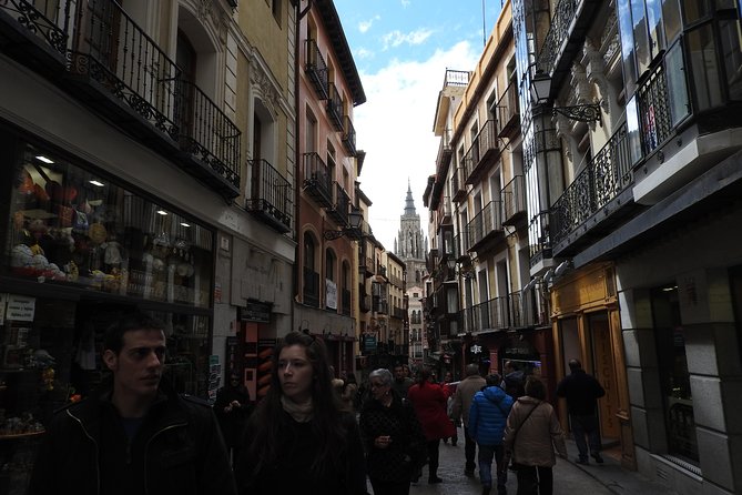 Toledo and Segovia Private Tour with Hotel Pick up from Madrid - Segovia’s cathedral, castle, and Roman setting