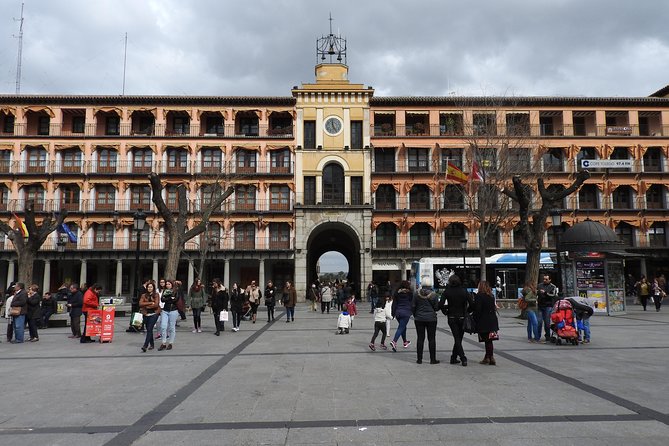 Toledo and Segovia Private Tour with Hotel Pick up from Madrid - Walking, shopping, and the pace of the day
