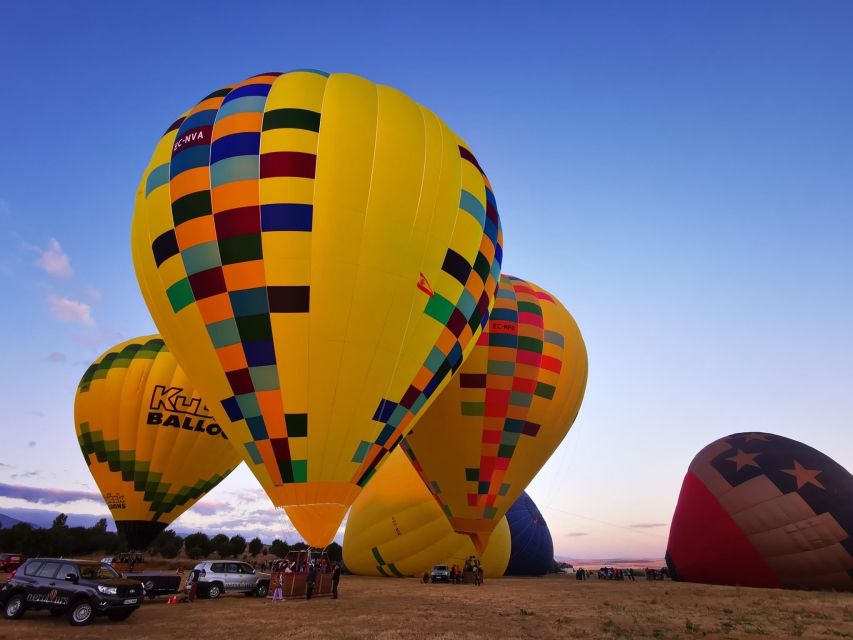 Toledo: Balloon Ride with Transfer Option from Madrid - Landing, chase vehicles, and the country brunch