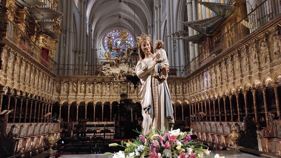 Toledo: Cathedral, Alcazar, Monastery, Jewish Quarter Tour - The Alcazar and San Miguel Church as Your First Landmarks