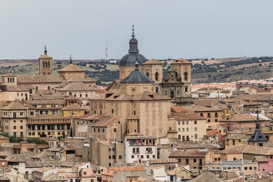 Toledo: City of the Three Cultures Guided Walking Tour - Why Toledo works best on foot