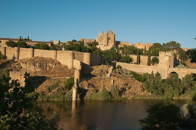 Toledo Essential: Private Visit with Official Guide and Tickets - Santo Tomé and El Greco’s great canvas