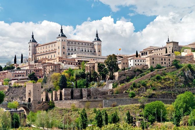 Toledo Half Day Tour with Cathedral, St Tome Church & Synagoge - Toledo Cathedral in 45 minutes