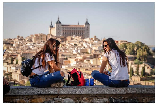 Toledo Half Day Tour with Cathedral, St Tome Church & Synagoge - The bilingual format is the biggest decision point