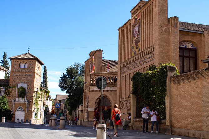 Toledo Historical Small Group Tour with Cathedral & Monuments - San Juan de los Reyes and the Gothic-Isabeline style