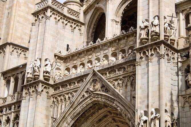 Toledo Historical Small Group Tour with Cathedral & Monuments - Who should book this Toledo walk