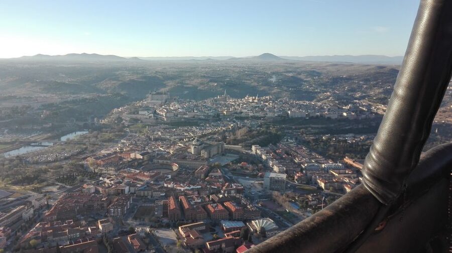 Toledo: Hot Air Balloon Ride with Spanish Breakfast - Should You Book the EoloFLY Balloon Ride?