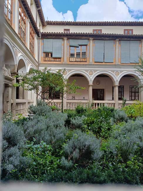 Toledo: Marzipan Convent Route with Tasting and Wine - Why Toledo’s marzipan makes a good walking tour theme