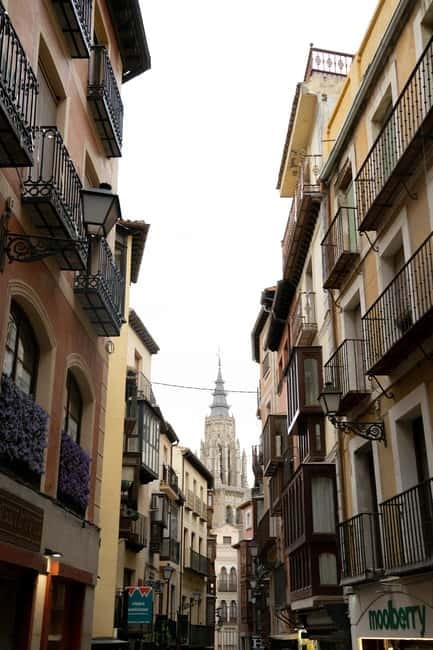 Toledo: Private Minivan tour from Madrid - The Mercedes V Ride from Madrid