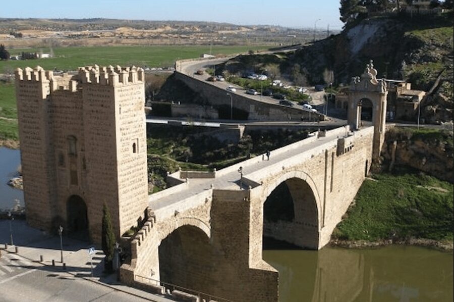 Toledo: Private Minivan tour from Madrid - Timing, Walking, and Practical Limits