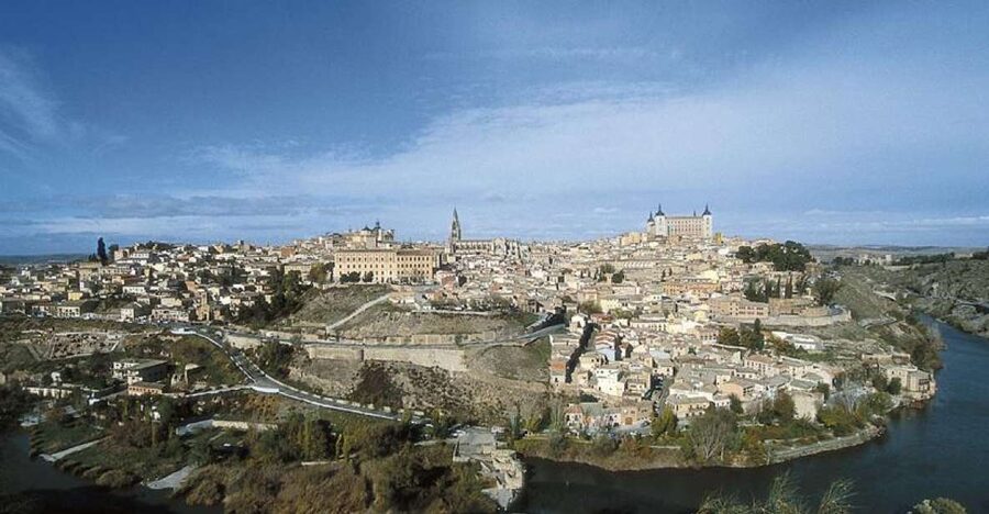 Toledo: Private Monuments Walking Tour with Monument Entry - Santo Tomé and El Greco’s most famous Toledo painting