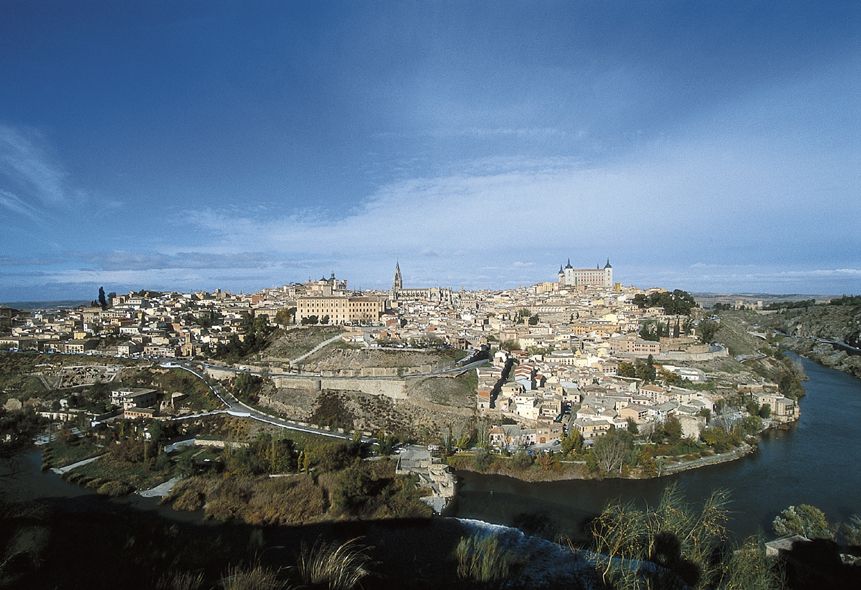 Toledo: Private Monuments Walking Tour with Monument Entry - Through the Jewish Quarter to Santa María la Blanca