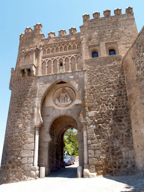 Toledo: Private Monuments Walking Tour with Monument Entry - What the $426 price really means