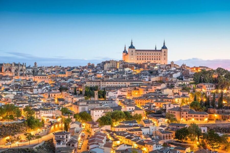 Toledo: Private tour with an official guide - Exterior sights, museums, and the limits of the plan