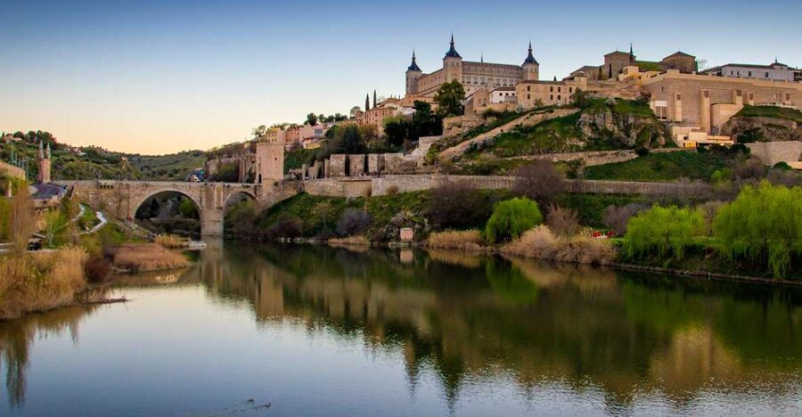 Toledo: Three Cultures Walking Tour in Spanish - Why Toledo’s three cultures make this walk worthwhile