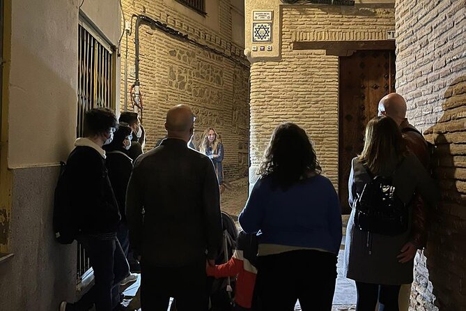 Toledo Underground Tour Visit Thermae and Private Basements - Toledo’s Roman world begins below Plaza de Amador de los Rios