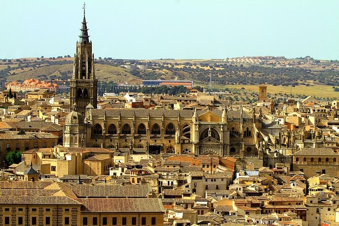 Toledo VIP TOUR with Private Transportation (max 5 people) - San Martín Bridge and the western walls
