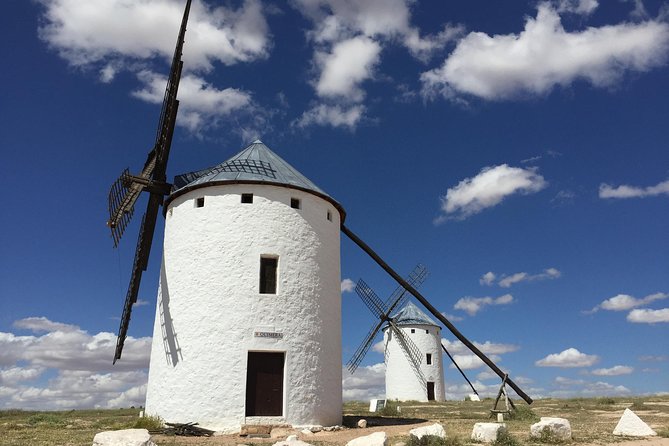 Toledo, Windmills, Winery Small Group Tour with Lunch from Madrid - Inside Toledo Cathedral for 45 Minutes