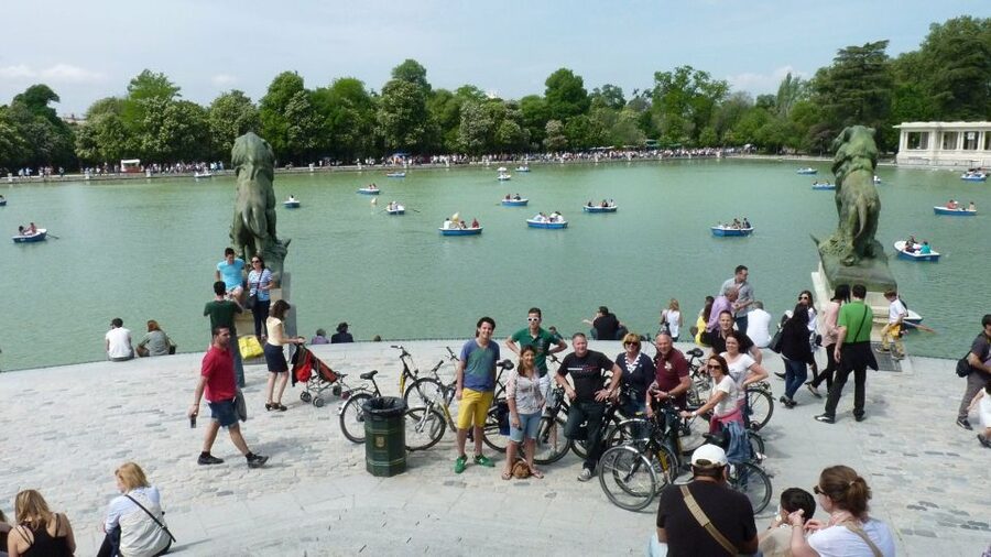Top highlights of Madrid Bike Tour- 3hrs (e-bike optional) - The Royal Palace and Madrid’s grand side