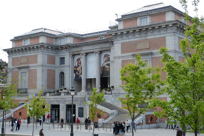 Tour 'Best of Prado Museum' (Skip the line ticket. 7 people max.) - What Pablo’s guiding style adds