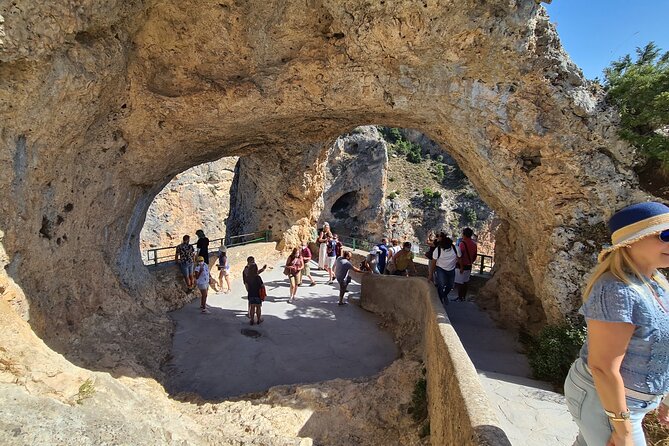 Tour from Madrid to Cuenca and the Enchanted City - Transport, Group Size, and the Long Return to Madrid