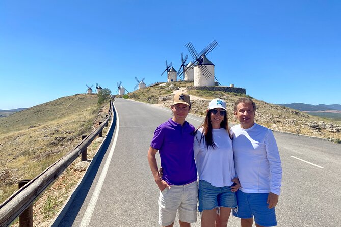 Tour of the Don Quixote Windmills of La Mancha and Toledo with Lunch - Meeting the Windmills of Cerro Calderico