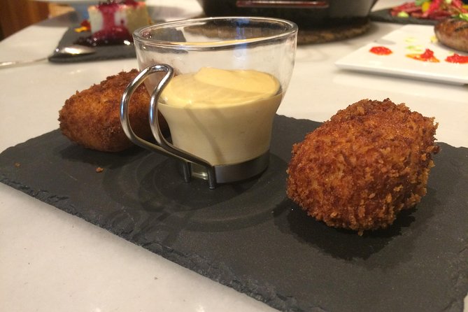 Try Madrid Best Churros, Tapas & Market by FLT - Starting in Madrid de los Austrias