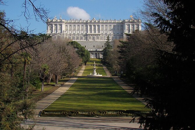 Tuk Tuk Tour Madrid 90 mins - The Bernabéu and Leaning Towers: modern Madrid enters the route