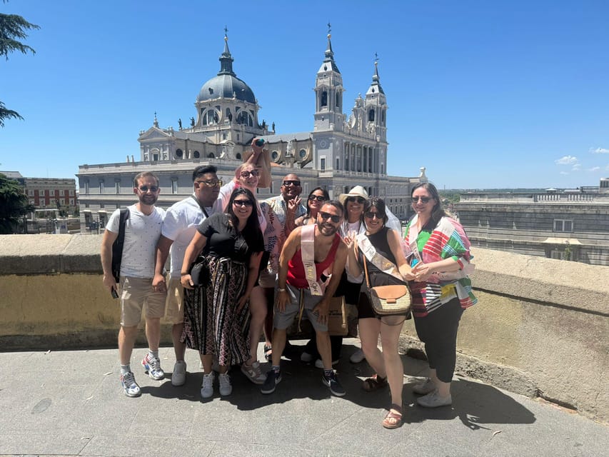 Tuk Tuk Tour with Wine Test in Madrid - Why a tuk tuk works well in central Madrid