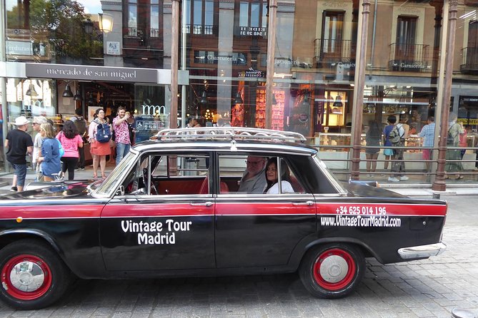 Vintage Tour Madrid Taxi 1500 - Madrid sightseeing with a vintage car